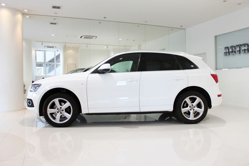 アウディ Q5 ご成約有難う御座いました 中古車情報 ACTRESS